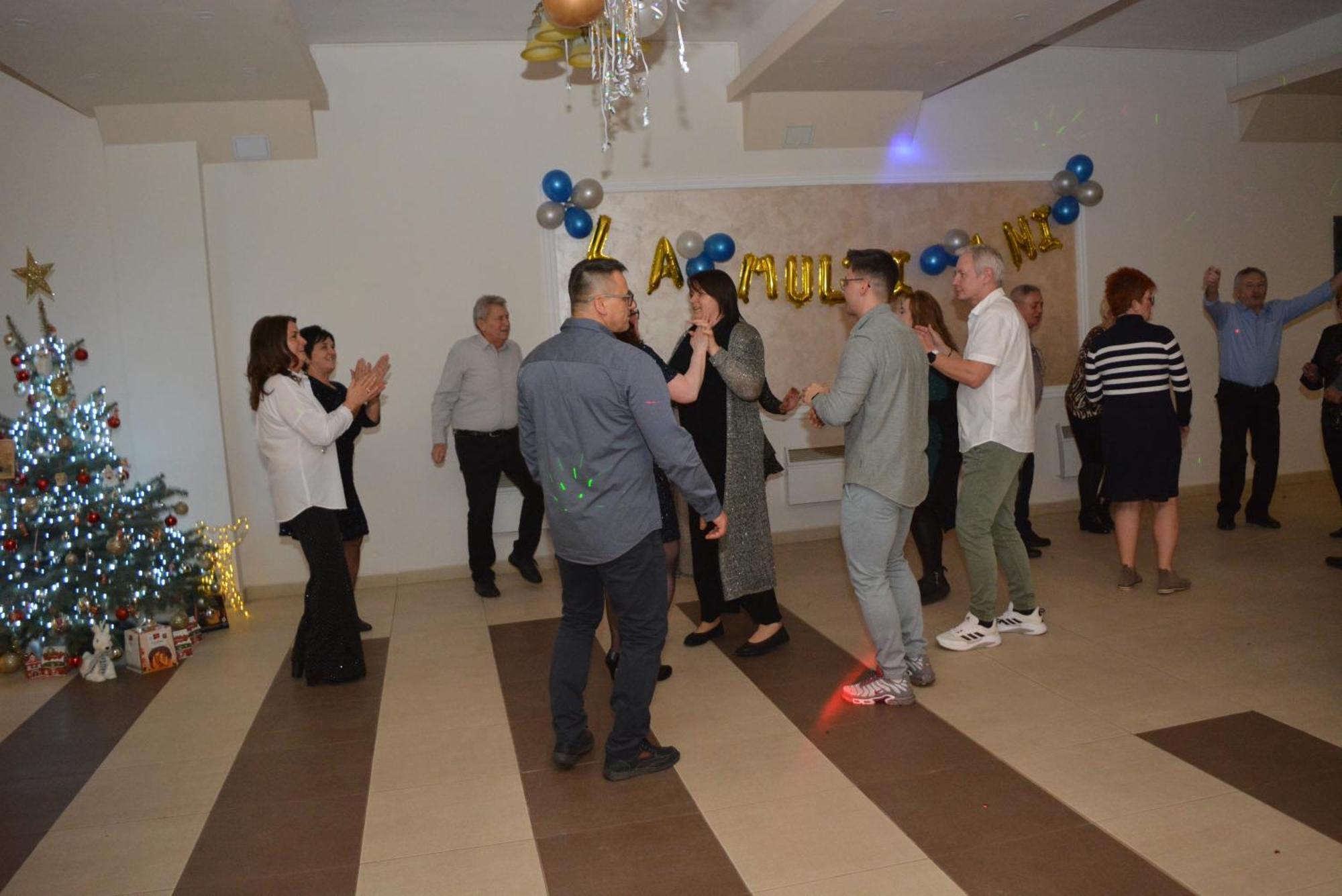 Pensiunea Popasul Ursilor Chiscau Екстериор снимка